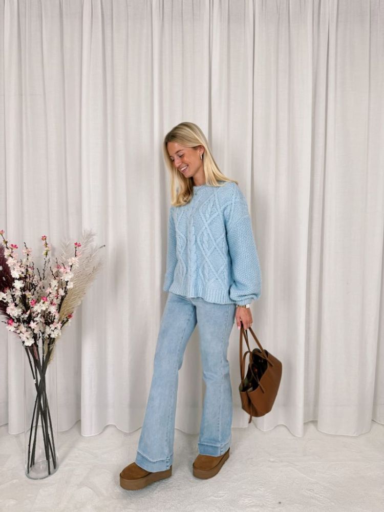 Leonie Cable Knit Light Blue
