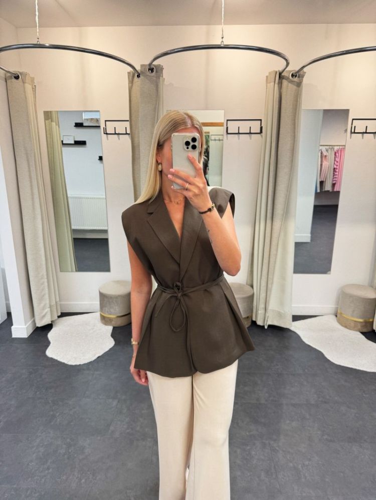 Anne Sleeveless Strap Blazer Brown