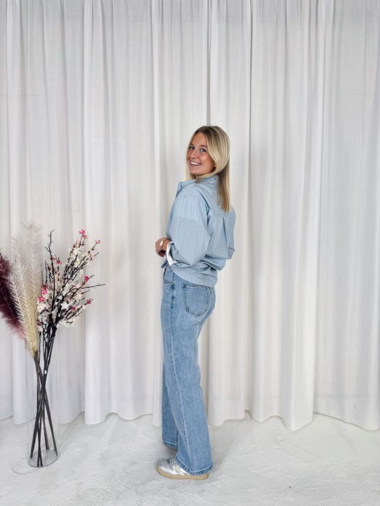 Levia Shirt  Powder Blue Str