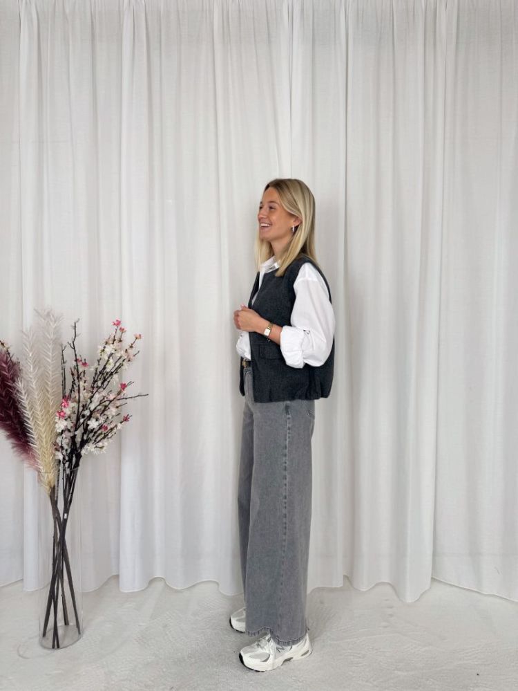 Kyra Sleeveless Jacket Grey