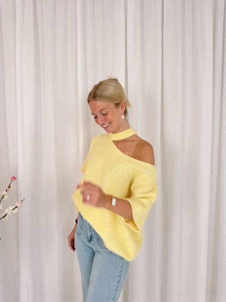 Lize One Shoulder Knit Yellow