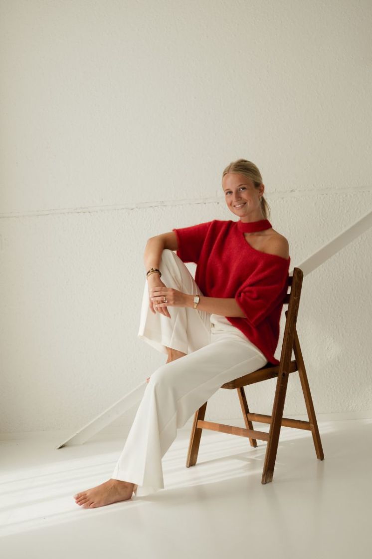 Lize One Shoulder Knit Red