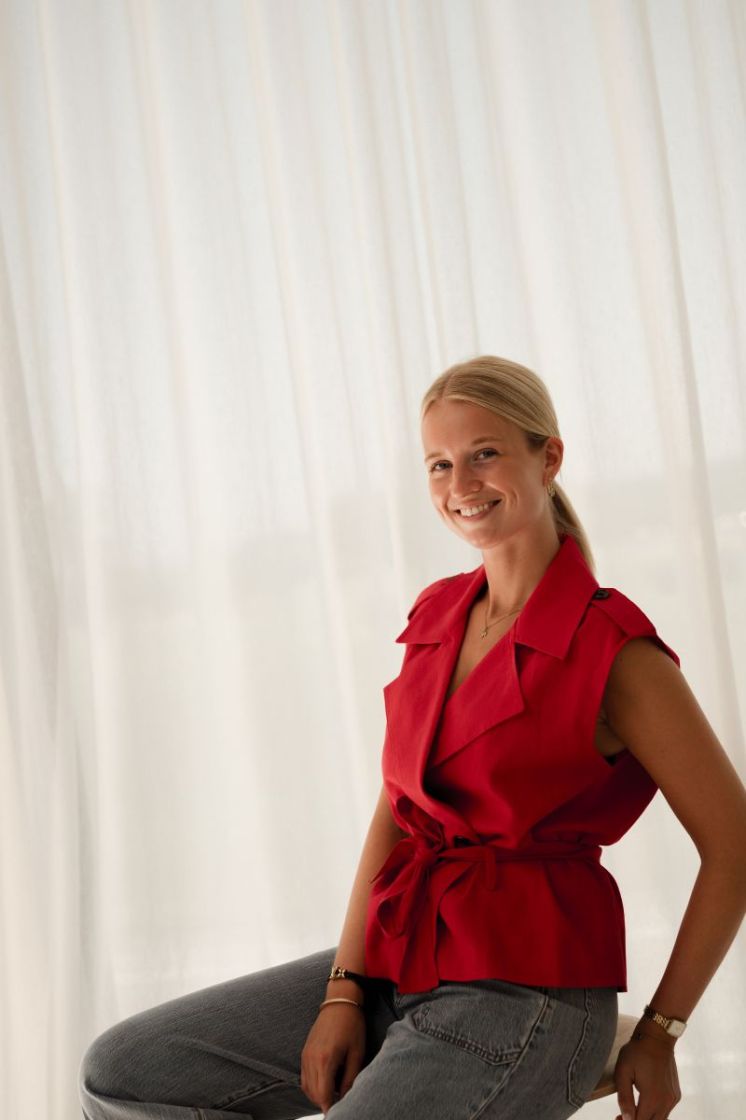 Leonie Waistcoat Red
