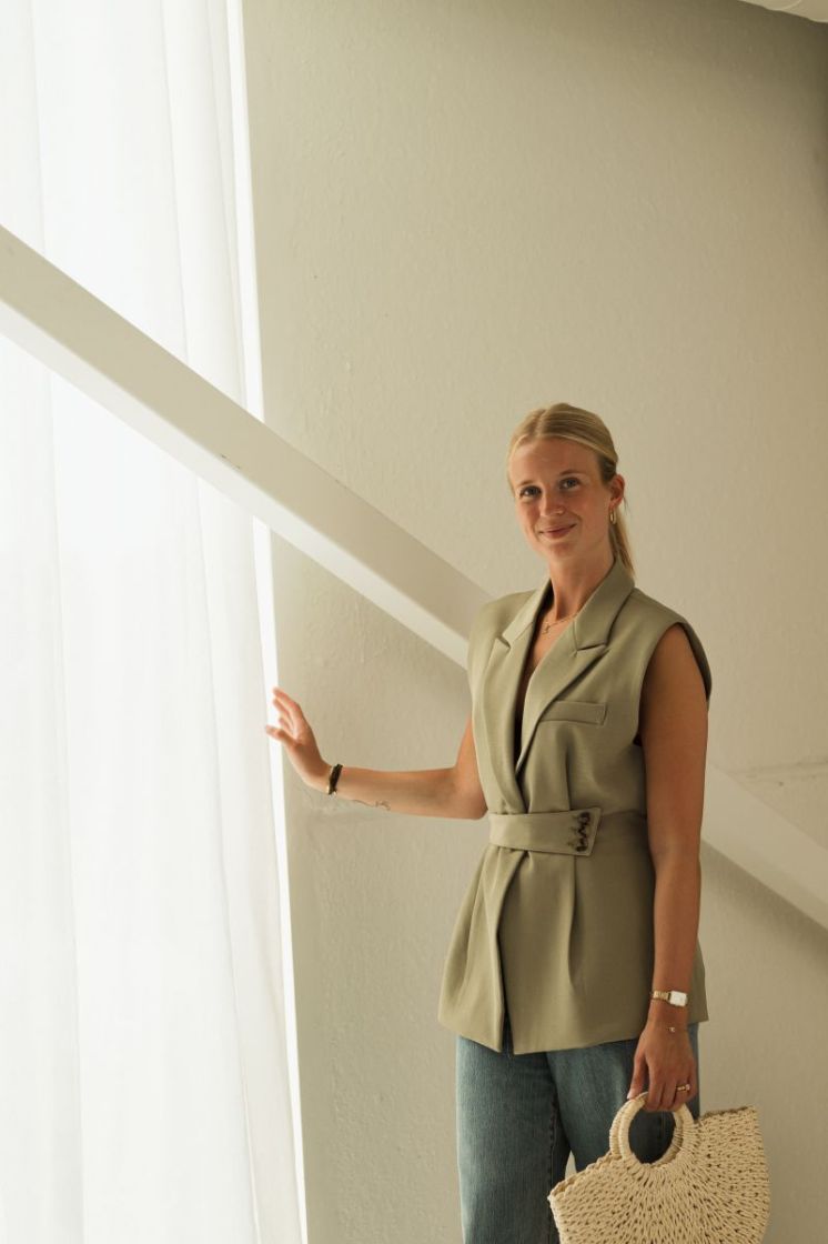 Rory Sleeveless Vest Soft Olive