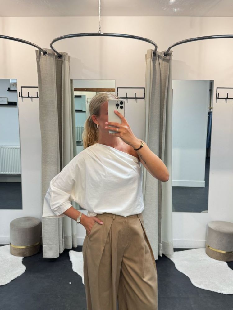 Lies One Shoulder Top White