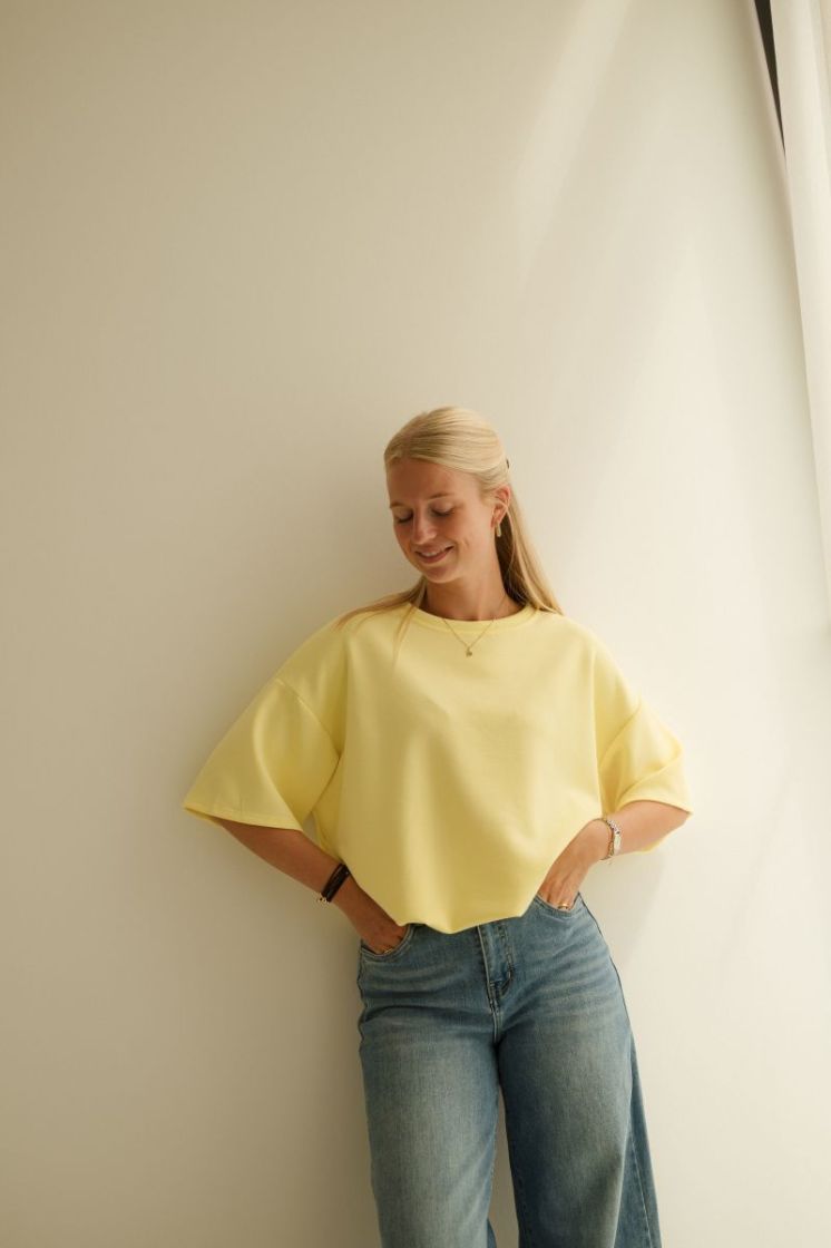 Ana Sweat Tee Yellow