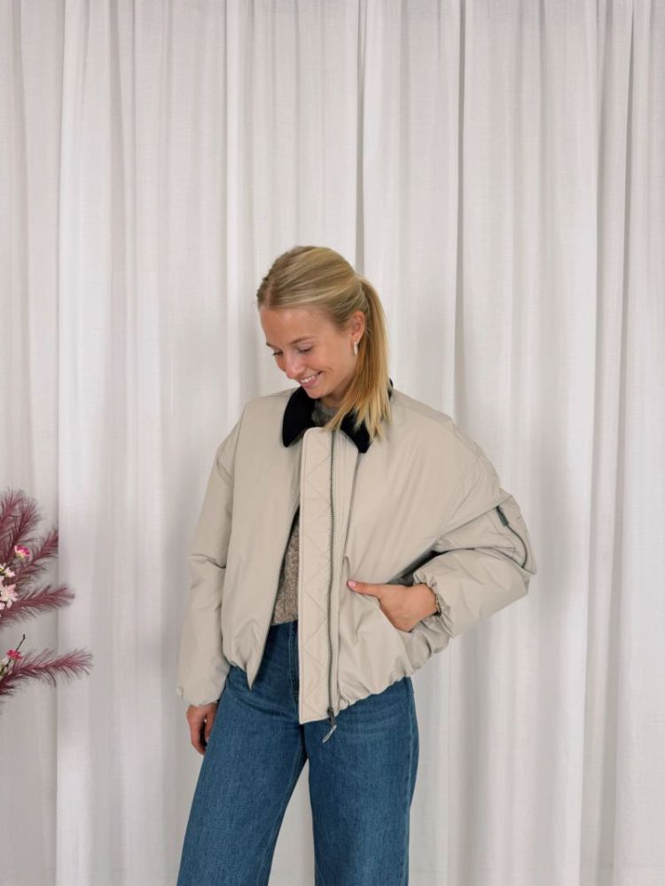 Roska Bomber Jacket Feather Gray