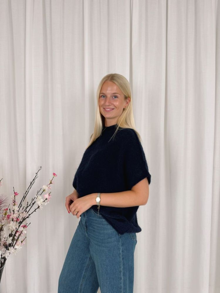 Jolien Sleeveless Knit Marine Blue