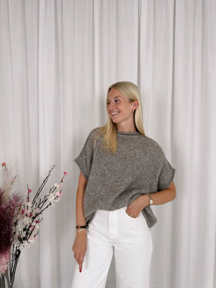 Jolien Sleeveless Knit Taupe