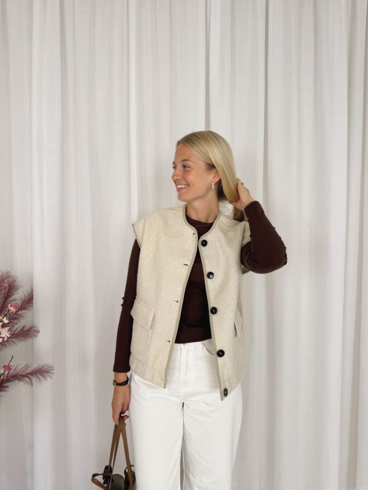 Leona Vest Whisper White