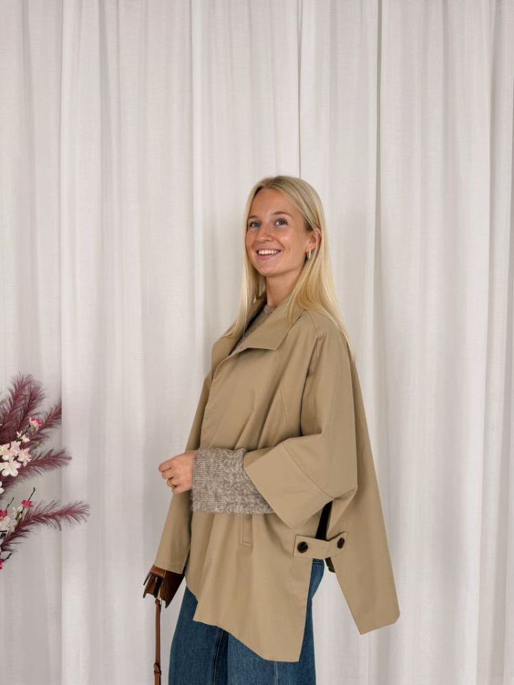 Hanna Oversized Trenchcoat Camel