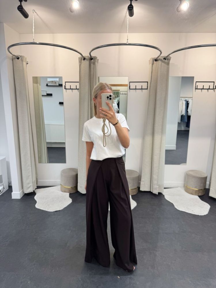 Elise Pleated Wide Leg Trouser Brown